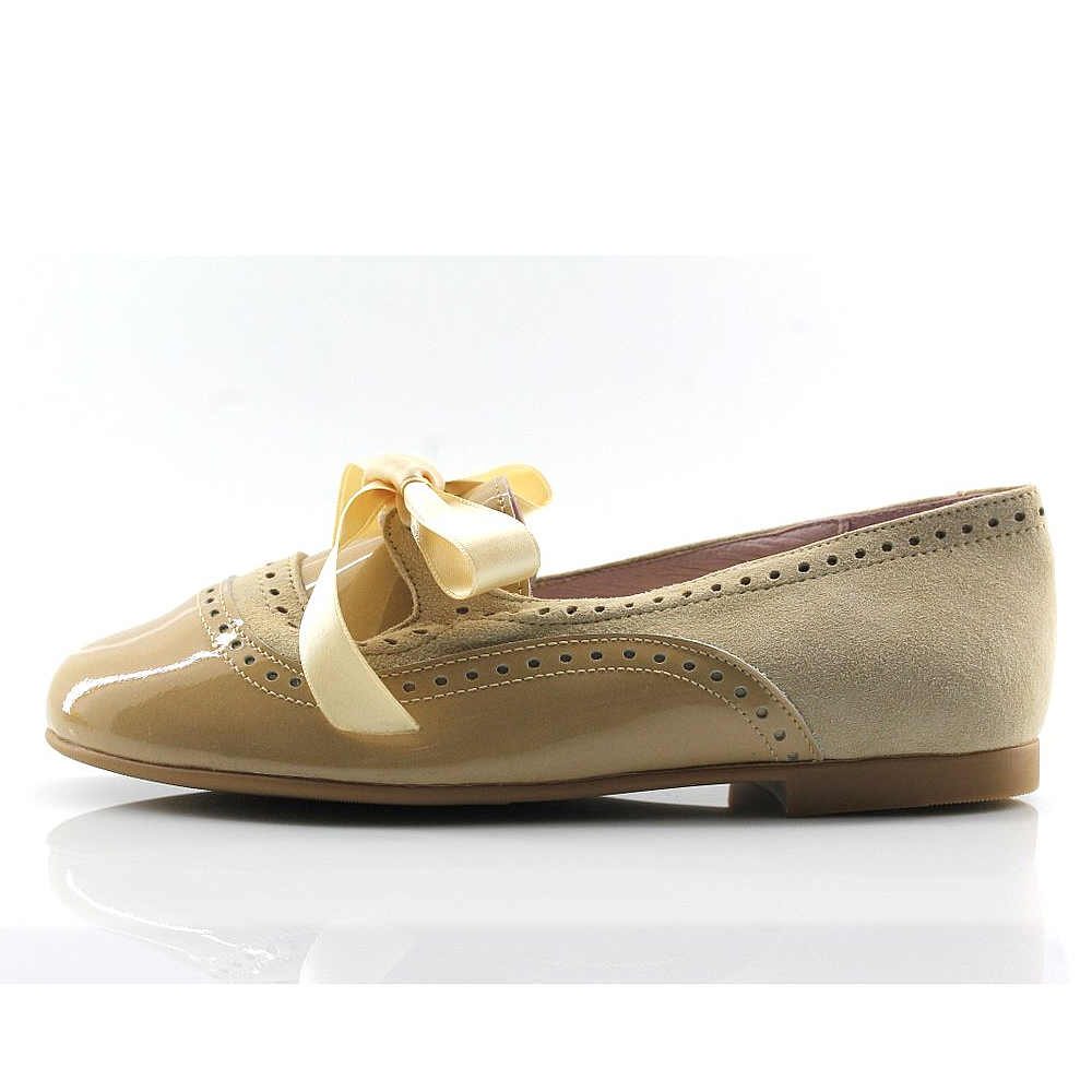 Merceditas lazo Parisittas camel